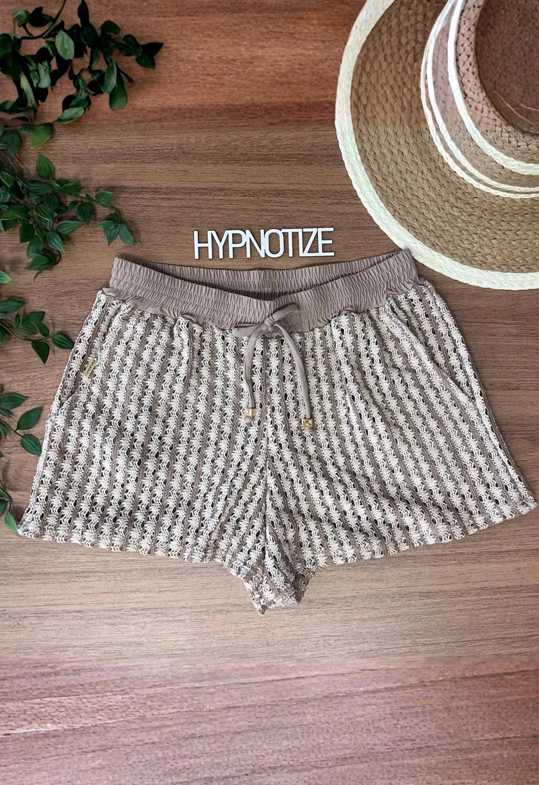 Pantalón Corto Crochet Nude