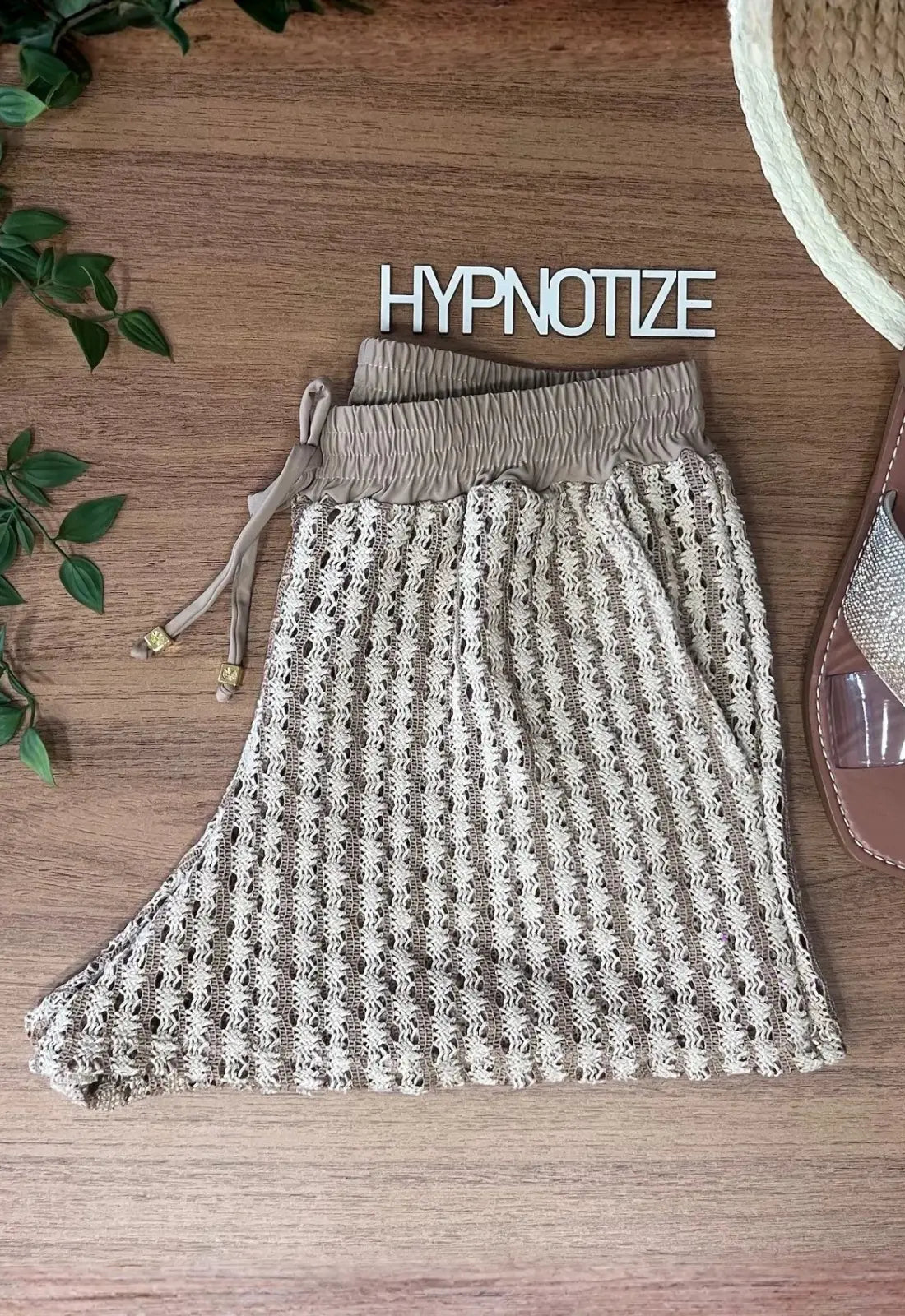 Pantalón Corto Crochet Nude